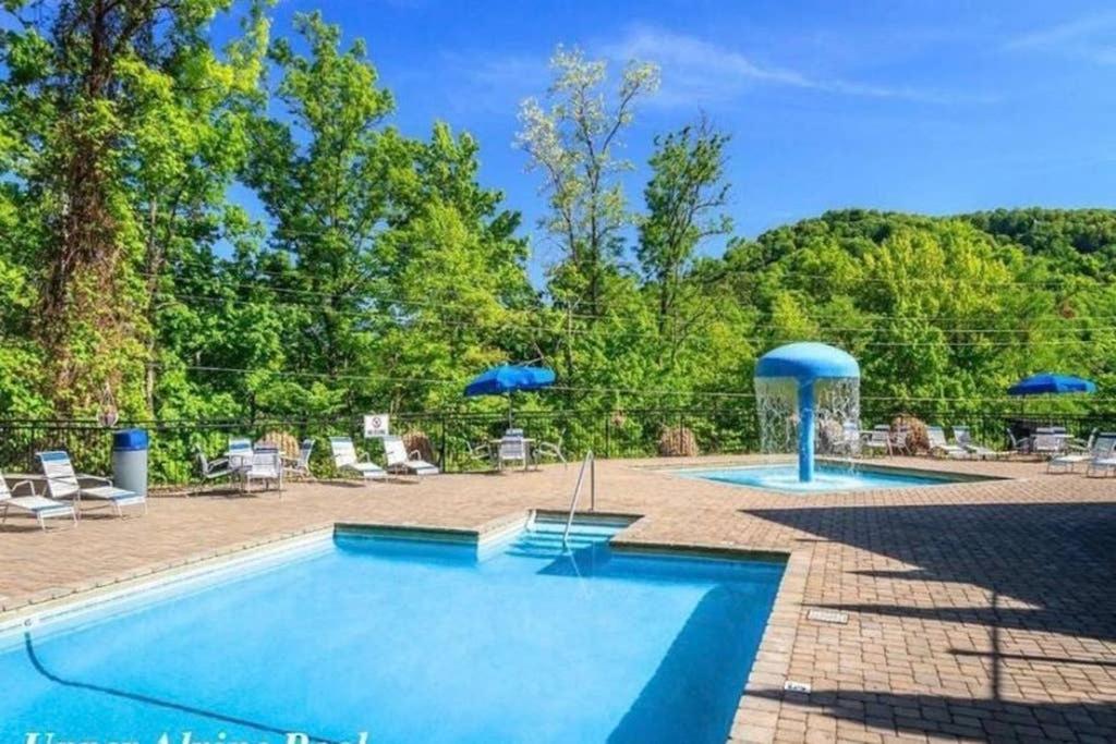 Million Dollar Views! 4 Bedroom, Sleeps 9, Close To National Park And 5 Mi To Gatlinburg! Exterior foto